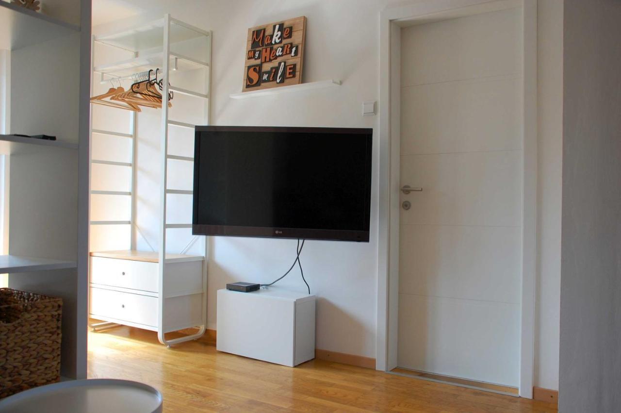 Apartments Peter & Free Parking ลูบลิยานา ภายนอก รูปภาพ
